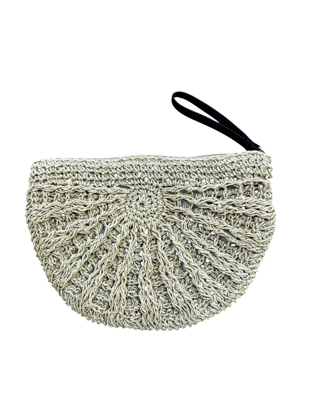Aerie wristlet woven straw zipper top semi-circle shape casual summertime purse